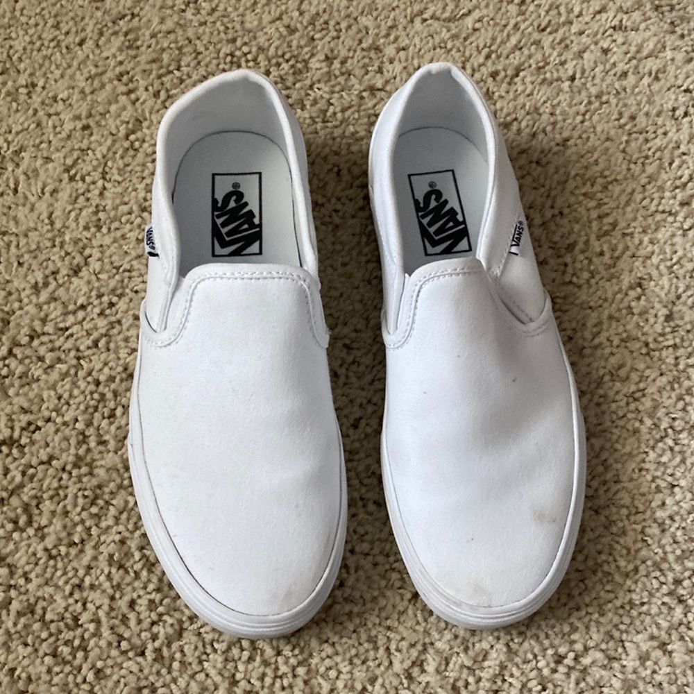 Barely worn Vans Classic Slip-On in True White